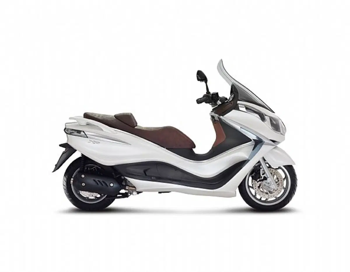 Piaggio X10 125 X10 125 ie (2011 - 14) (3)