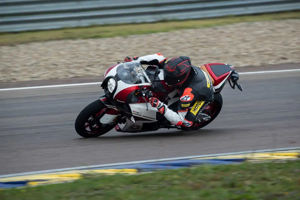 Bimota TESI H2 - KB4 (2)
