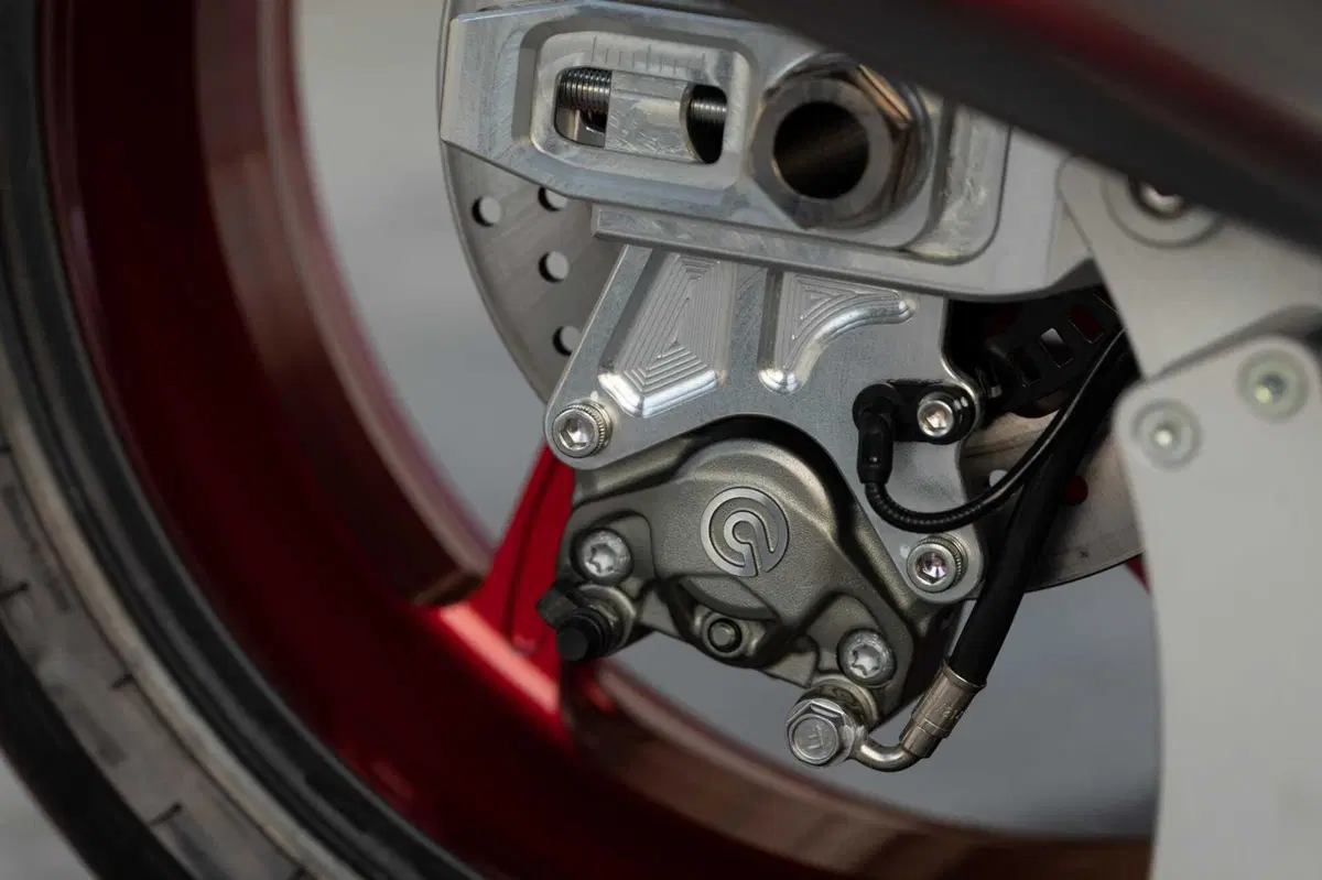 Bimota TESI H2 - KB4 (10)
