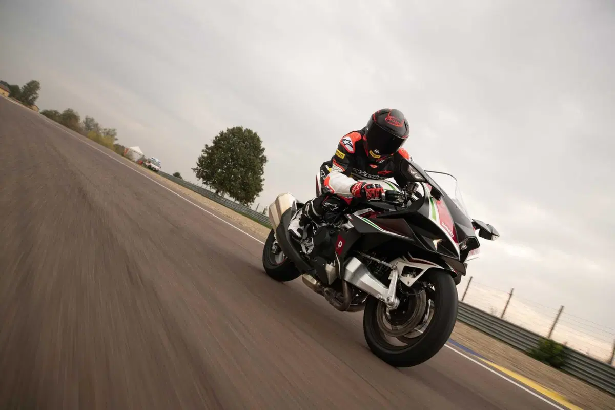 Bimota TESI H2 - KB4 (16)