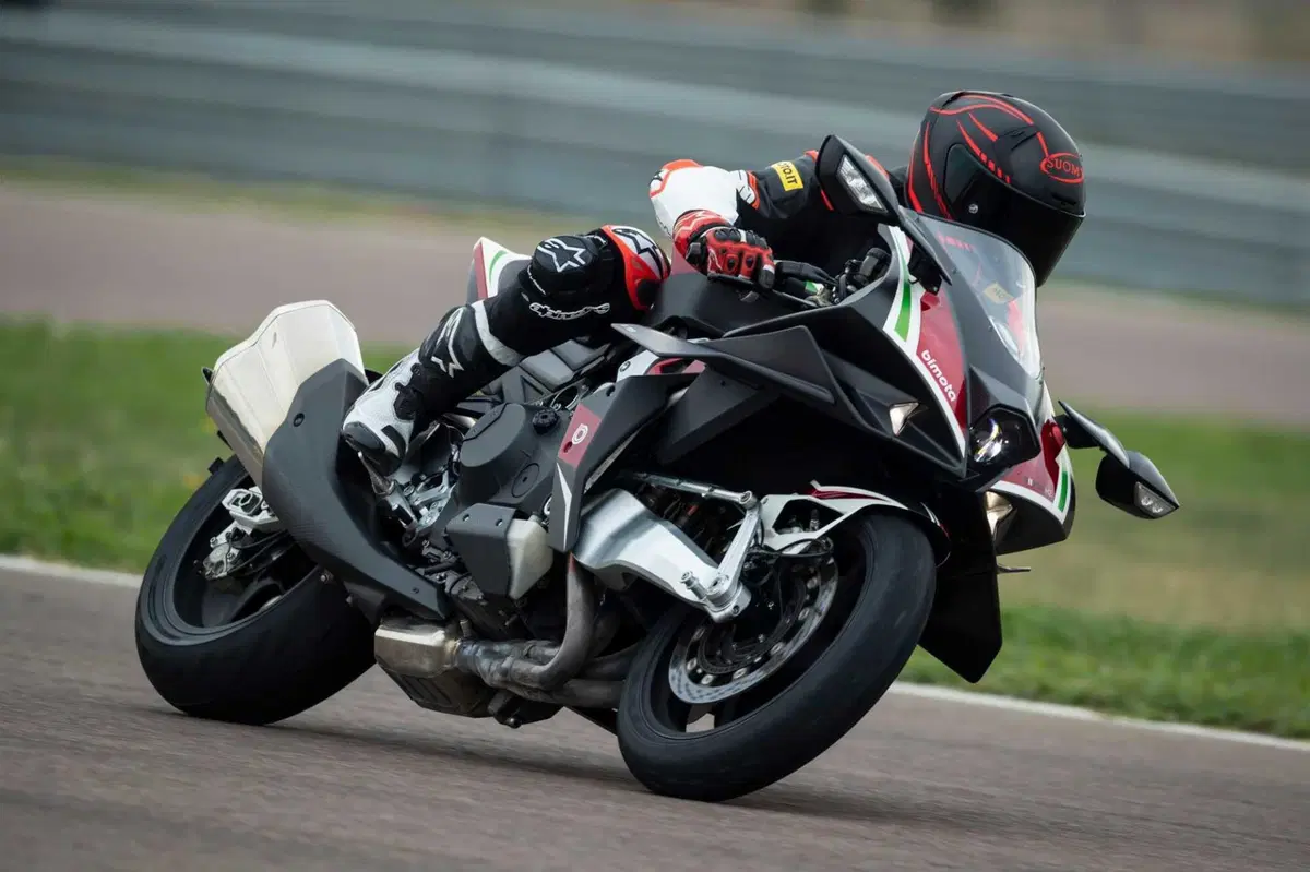 Bimota TESI H2 - KB4 (19)