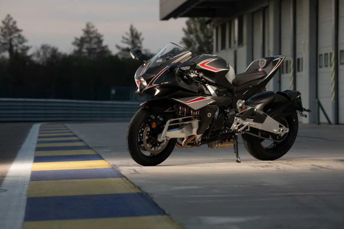 Bimota TESI H2 - KB4 (35)
