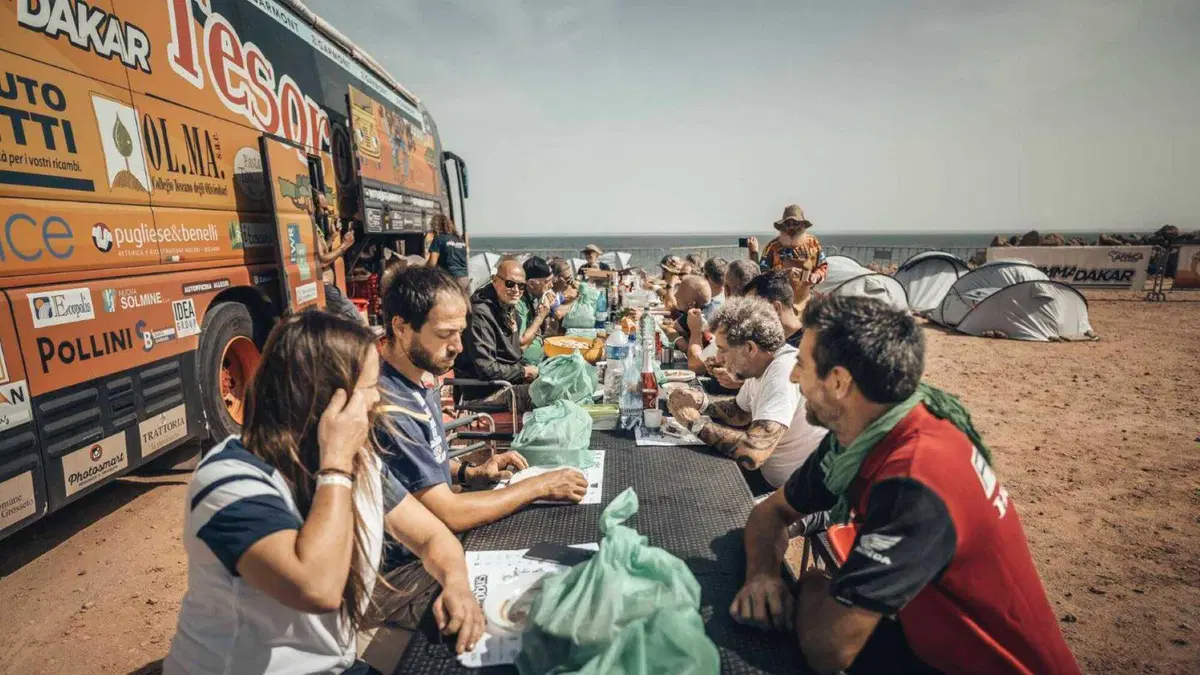 Africa Eco Race 22. Dakar. TesoroBus è a Destinazione! (7)