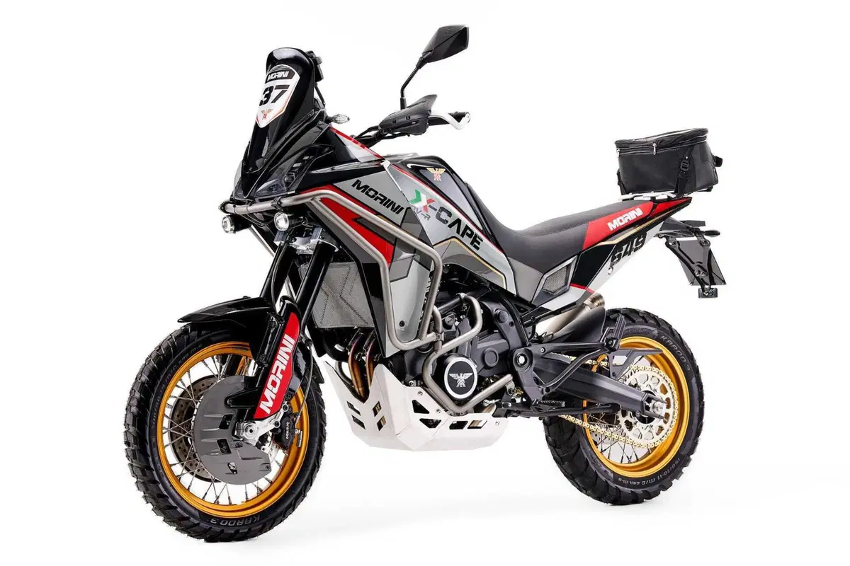 X-Cape Adv-R, dove R sta per Racing (4)