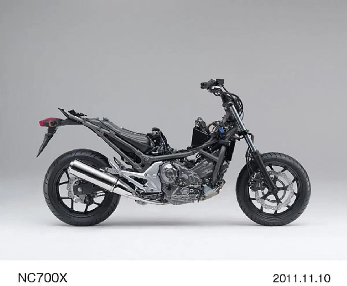Honda NC700X NC700X DCT ABS (2011 - 13) (4)