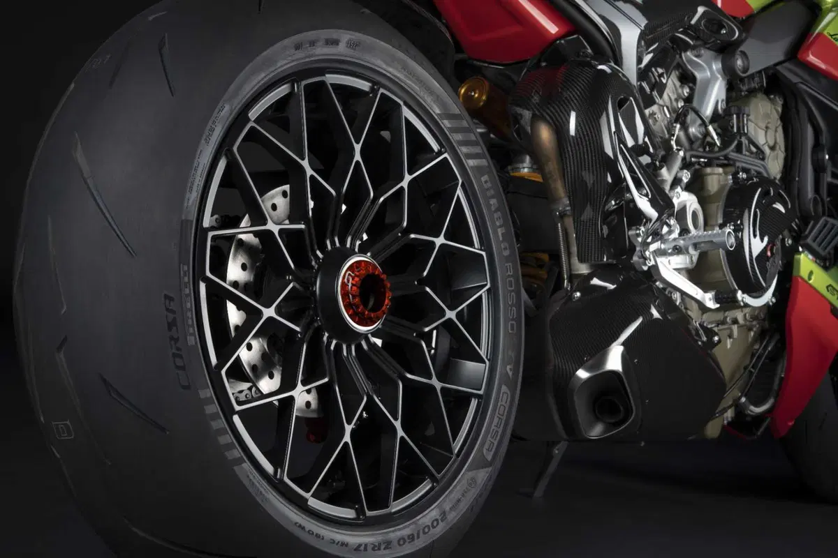 Ducati Streetfighter V4 Streetfighter V4 Lamborghini (2023 - 24) (9)