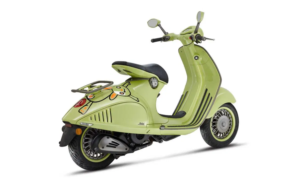 Vespa Vespa 946 Vespa 946 10° Anniversario 125 (2023) (3)