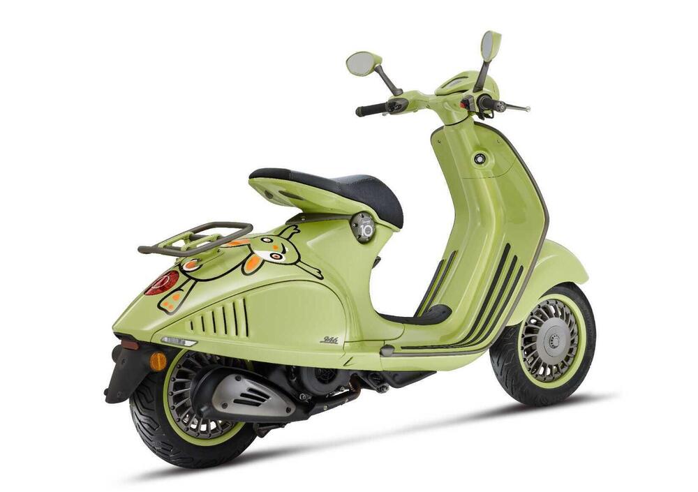 Vespa Vespa 946 10° Anniversario 125 (2023) (3)