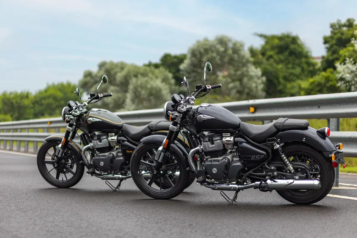 Eicma 2022, le novità. Royal Enfield Super Meteor 650: mid-size cruiser [VIDEO e GALLERY]  (2)