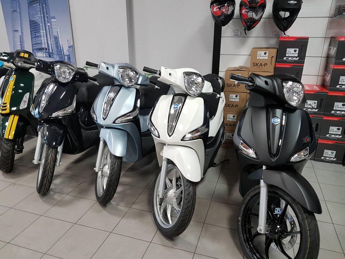 Piaggio Liberty S 125: prezzo, consumi, colori