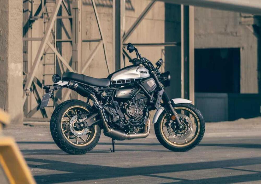 Yamaha XSR 700 Legacy (2023 - 24) (2)