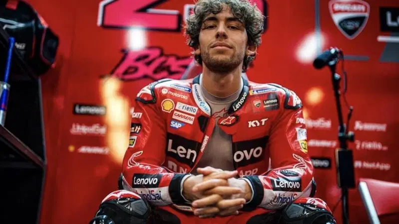 Enea Bastianini: &ldquo;Non sono mai stato rosso, fa effetto, &egrave; bello&rdquo; [VIDEO] 
