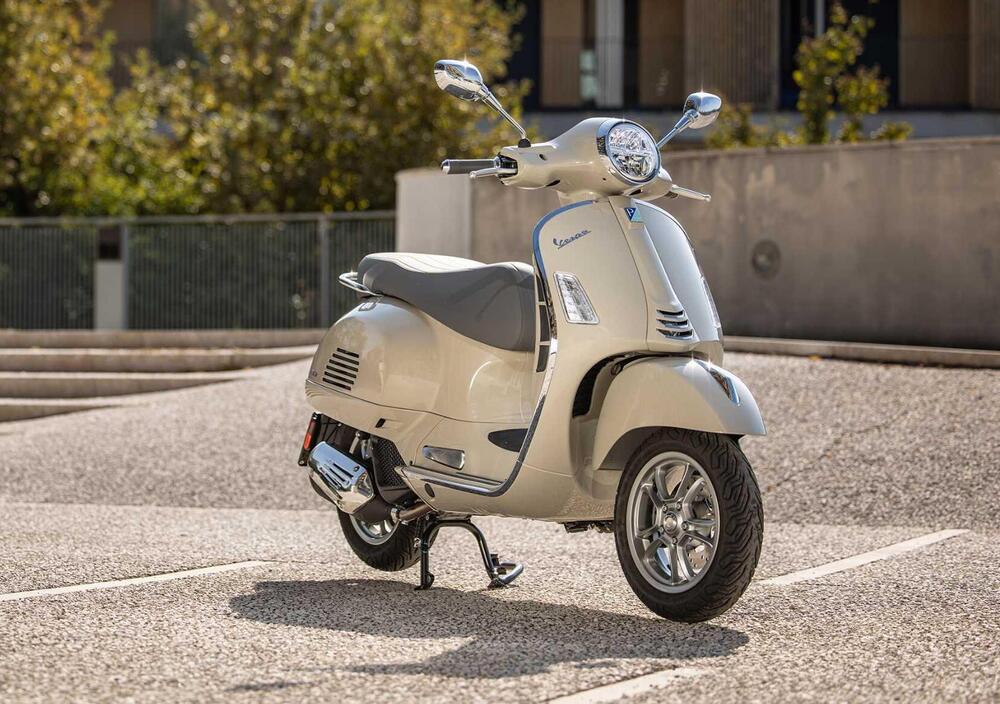 Vespa GTS 300 (2023 - 24) (3)