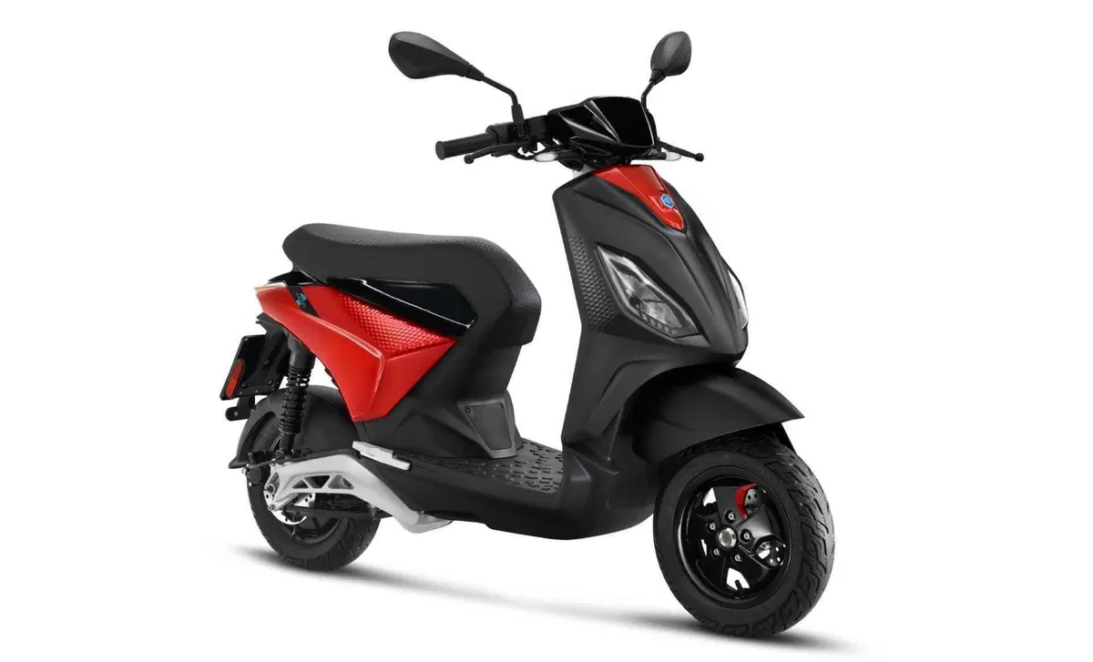 Piaggio 1 1 Active (2022 - 26) (2)