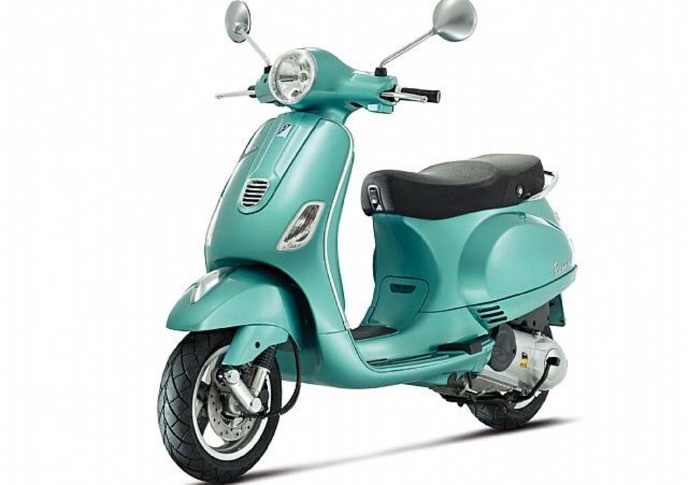 Vespa LX 150 3V (2012 - 14) (2)