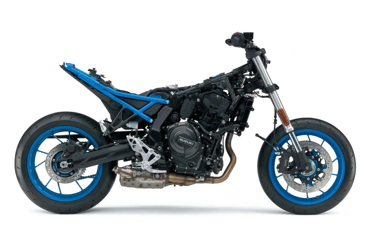 Eicma 2022, le novità: Suzuki GSX-8S. Arriva una streetfighter [VIDEO e GALLERY] (16)
