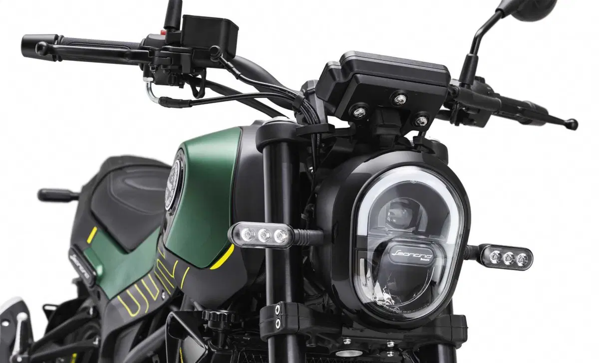 Benelli Leoncino 125 Leoncino 125 (2022 - 25) (11)