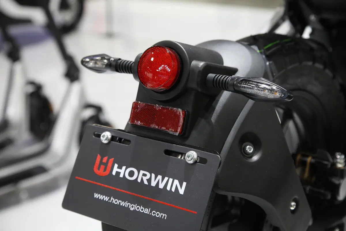 EICMA  2022, le novità. Horwin CR6 e SK3 (4)