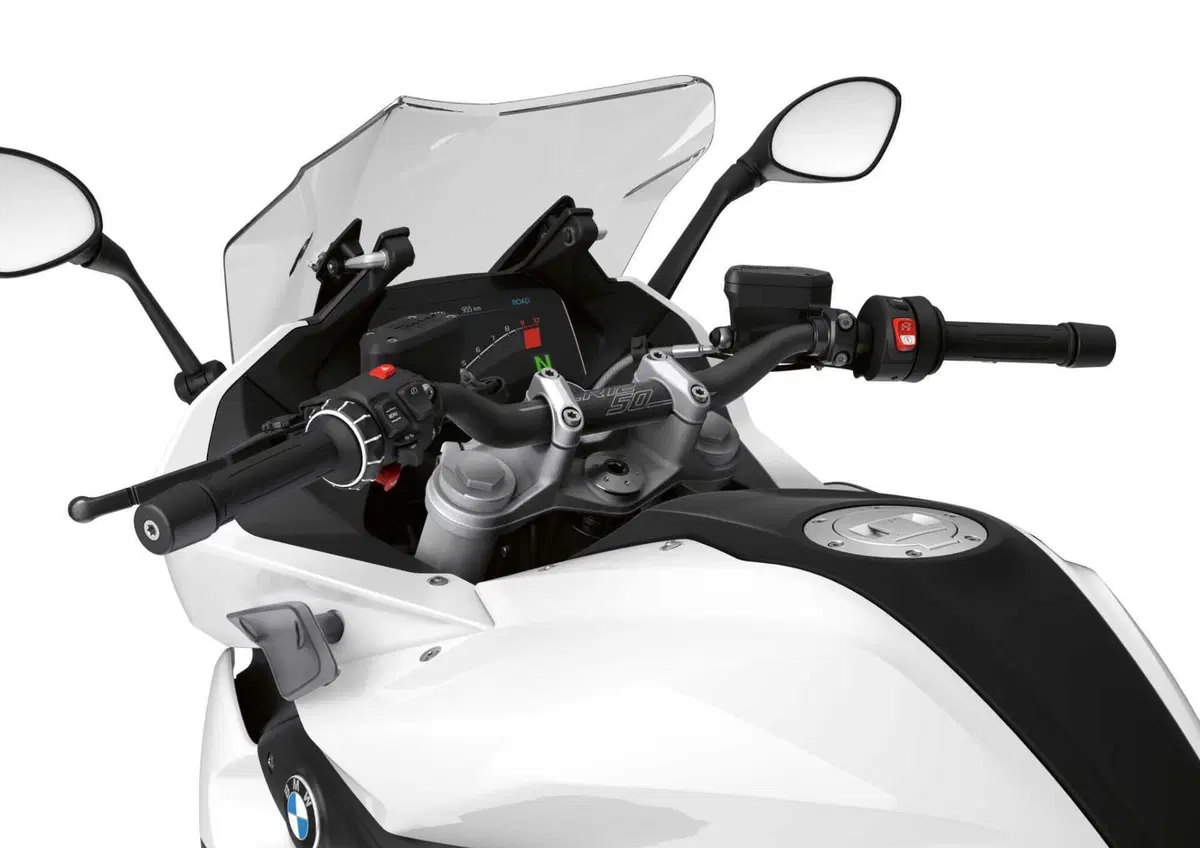 BMW R1250RS: presentata la versione 2023 (16)