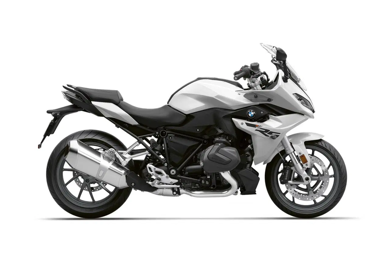 BMW R1250RS: presentata la versione 2023 (13)