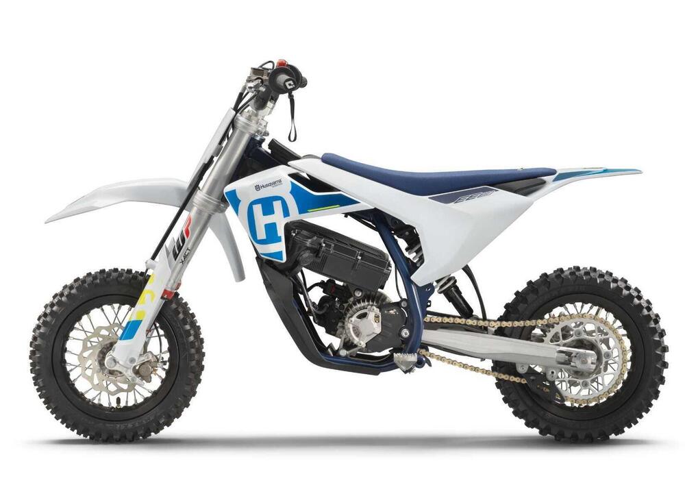 Husqvarna EE 3 (2023 - 24) (5)