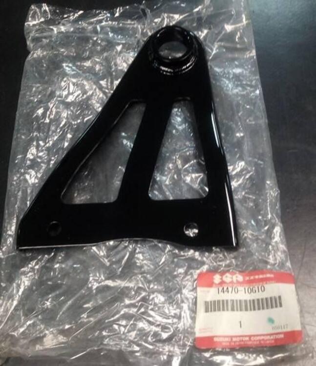 Supporto marmitta AN 650 Suzuki (4)