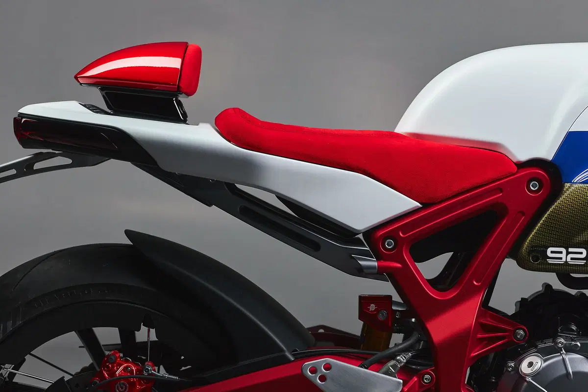 MV Agusta 921 S, concept d'autore [VIDEO e GALLERY] (4)