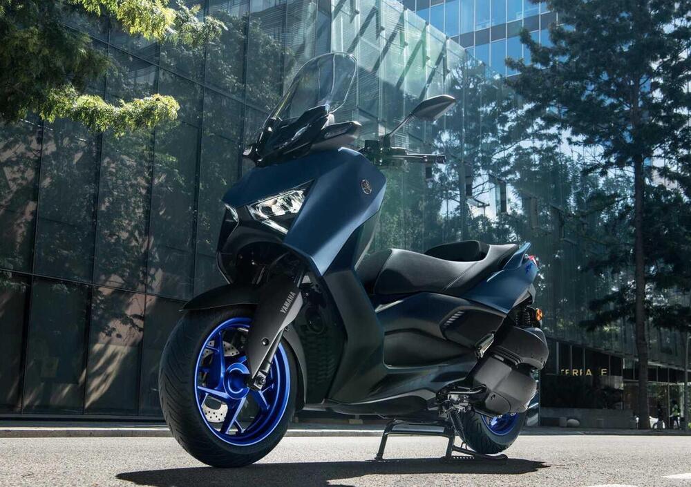 Yamaha X-Max 300 (2021 - 24) (3)