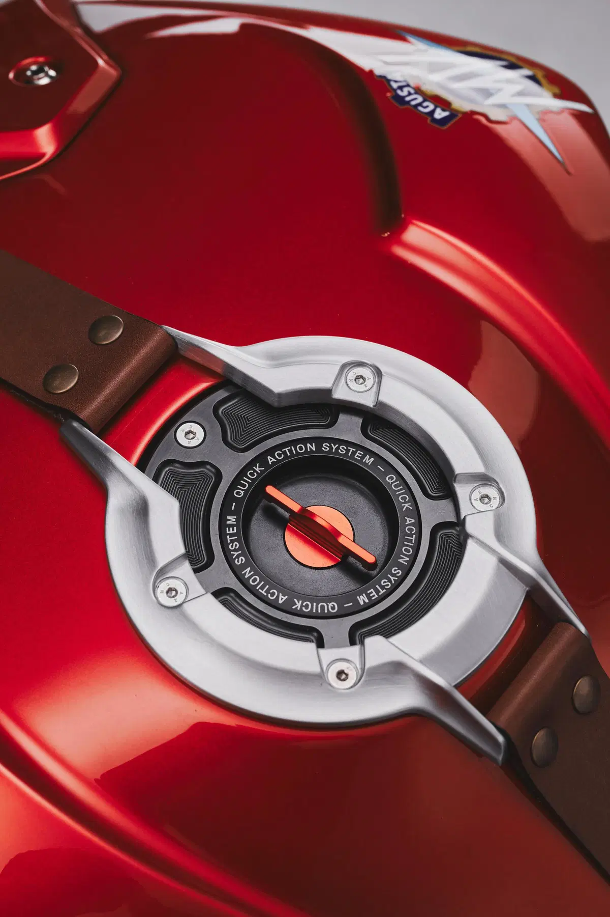 MV Agusta Superveloce 1000 Serie Oro (8)