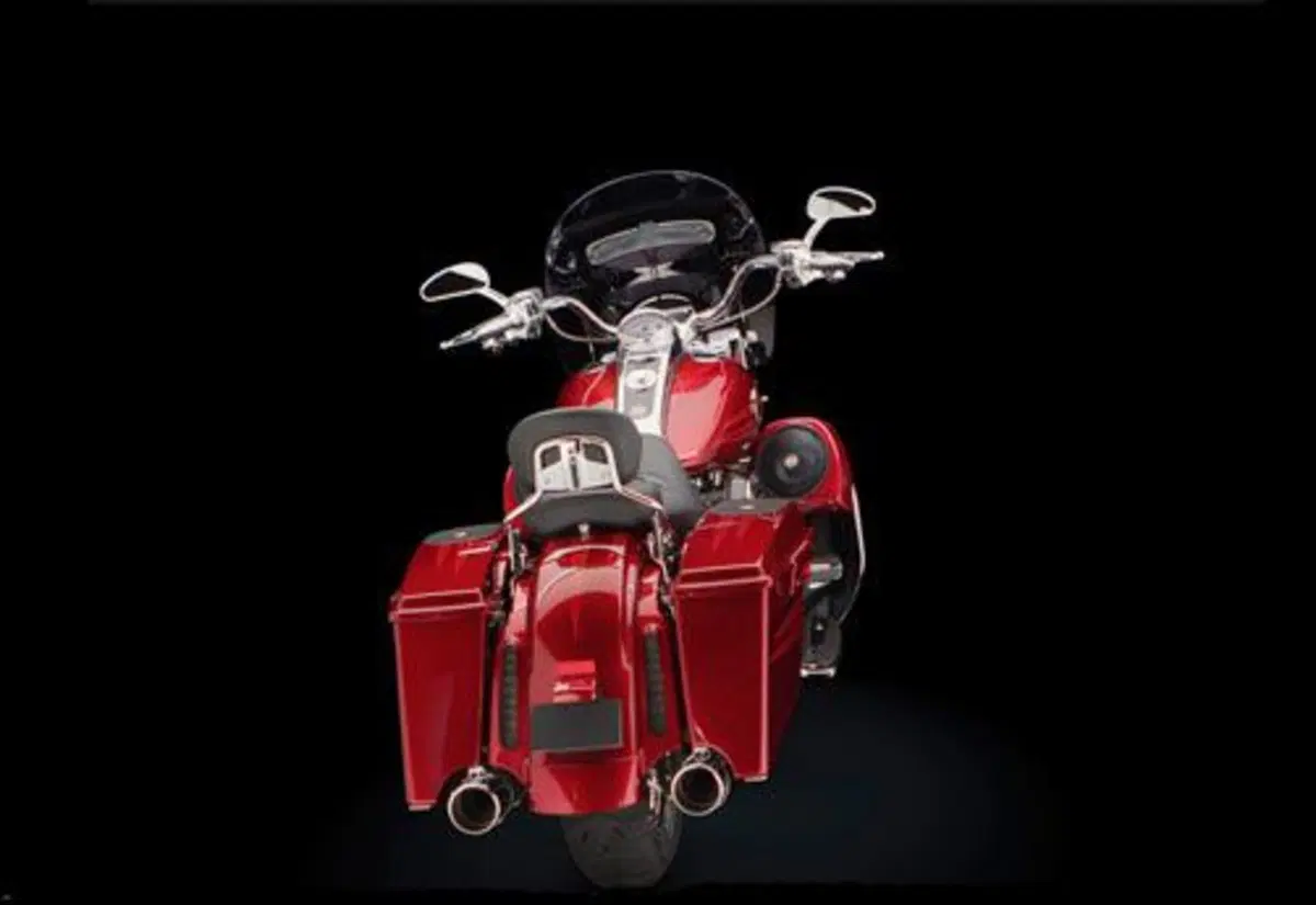 Harley-Davidson CVO - Custom Vehicle Operations 1800 Road King (2012 - 13) - FLHRSE (5)