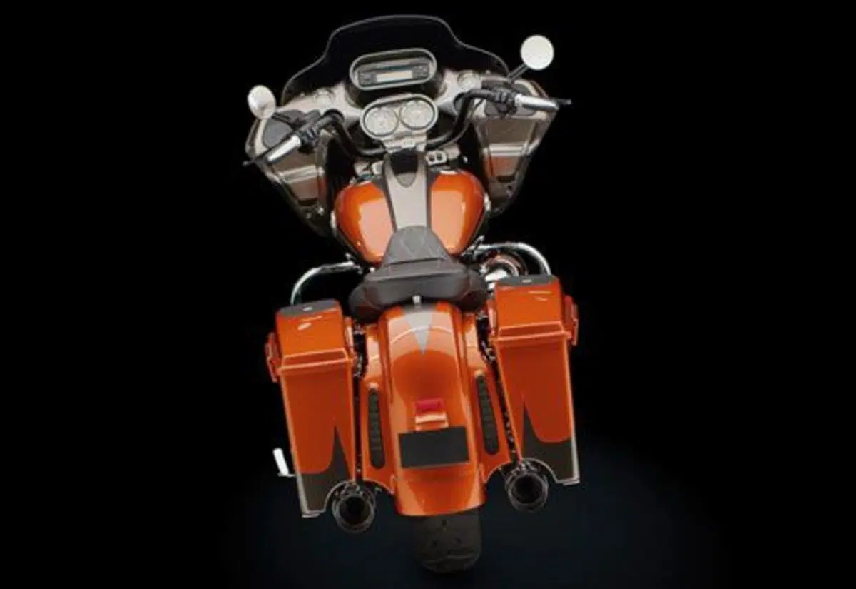 Harley-Davidson CVO - Custom Vehicle Operations 1800 Road Glide Custom (2013) - FLTRXSE (6)