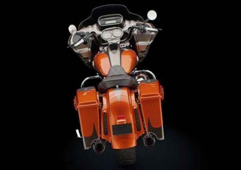Harley-Davidson CVO - Custom Vehicle Operations 1800 Road Glide Custom (2013) - FLTRXSE (6)