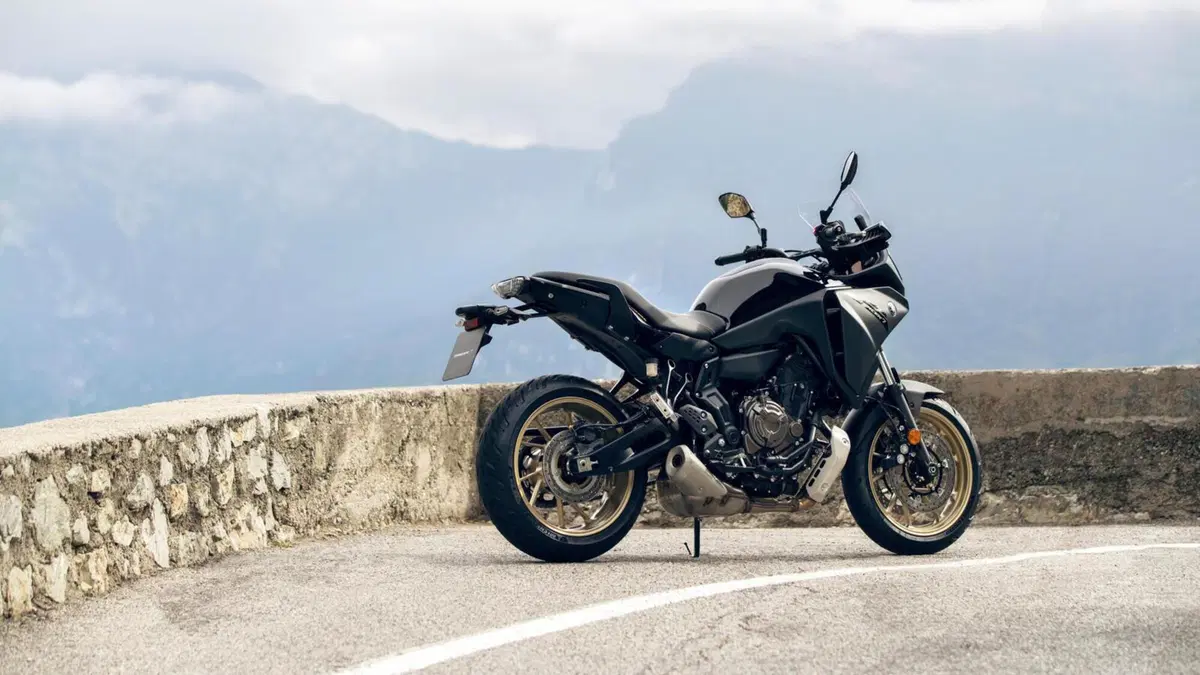 Ecco le nuove - ed evolute - Yamaha Tracer 7 e Tracer 7 GT 2023 (10)
