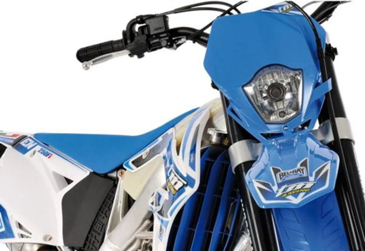 Tm Moto EN 250 F EN 250 Fi ES (2013) (4)