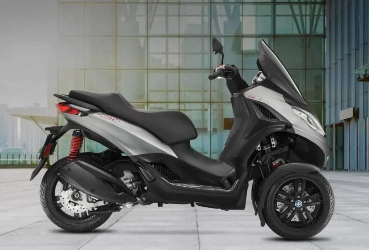 Piaggio MP3 300 ABS Hpe (2021 - 24) (5)