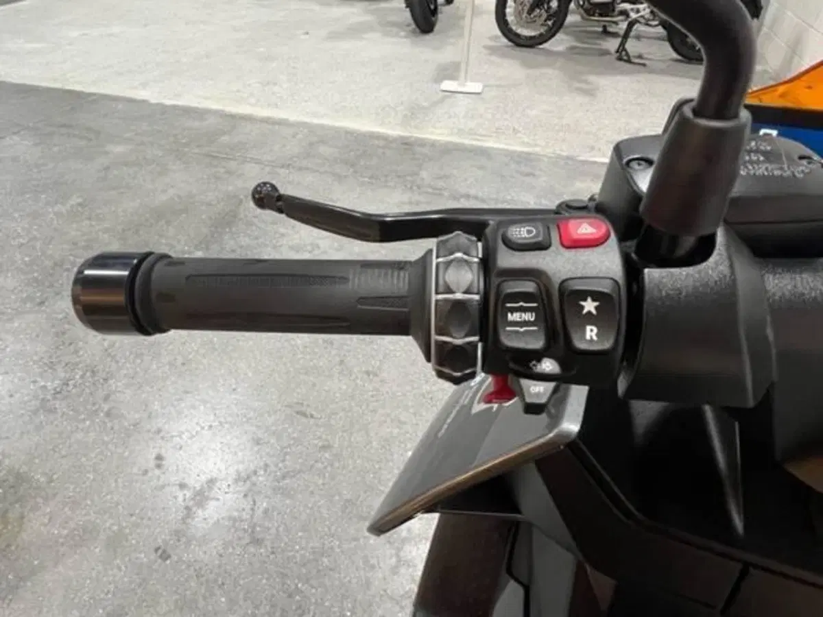 Bmw CE 04 (2021 - 25) (7)