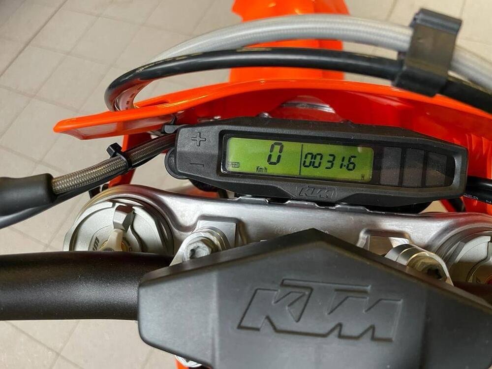 KTM EXC 250 F (2021) (4)