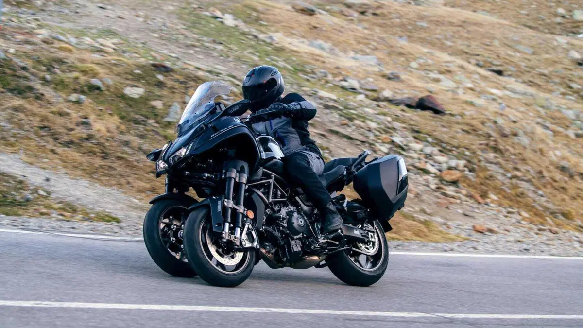 Yamaha Niken GT 2023: rivista, 890 cc e con novità [GALLERY] (10)