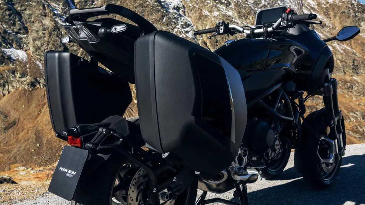 Yamaha Niken GT 2023: rivista, 890 cc e con novità [GALLERY] (13)