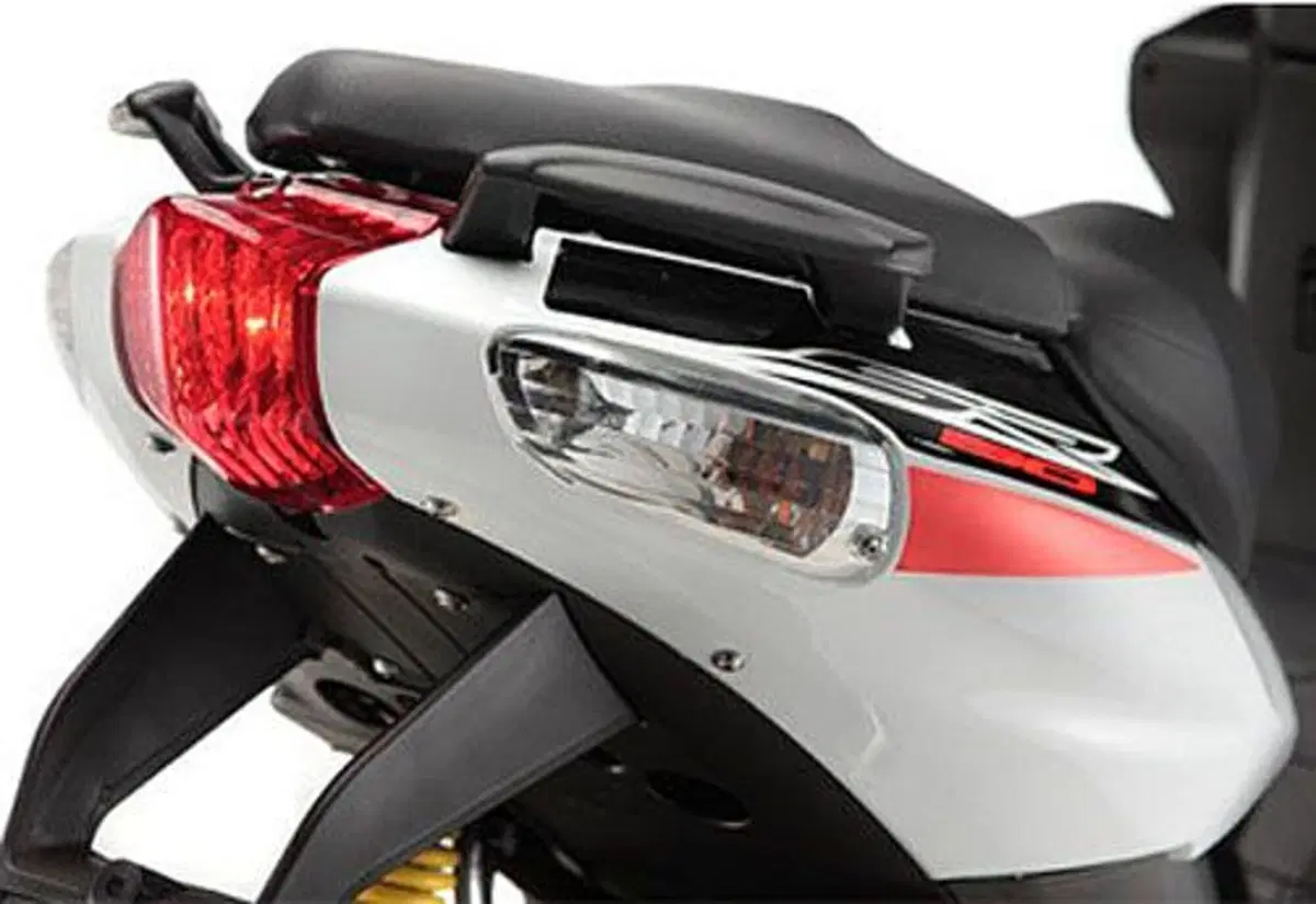 Aprilia SR 50 SR 50 R (2012 - 17) (7)
