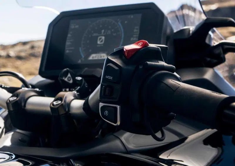 Yamaha Niken 890 Niken 890 GT (2023 - 26) (11)