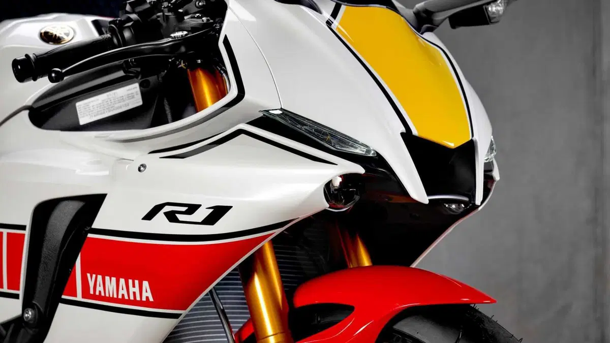 Yamaha YZF R1 YZF R1 World GP 60th Anniversary (2022 - 23) (5)