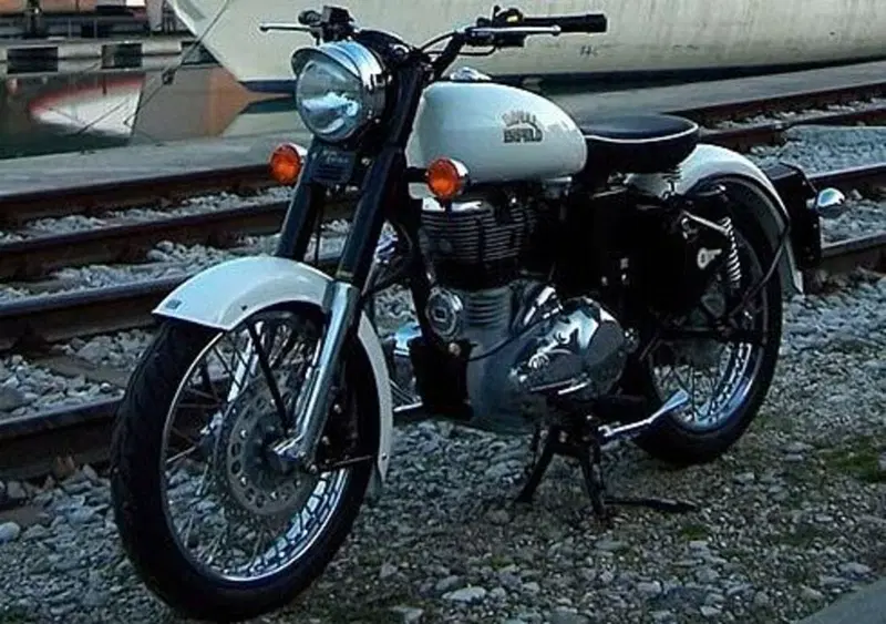 Royal Enfield Bullet 500 Bullet 500 Ultraclassic (2011 - 13) (3)