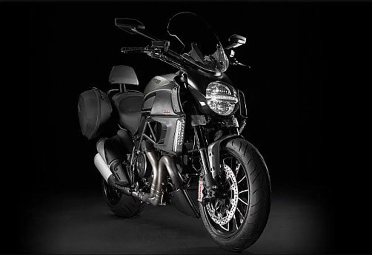 Ducati Diavel 1200 Diavel 1200 Strada (2010 - 14) (4)