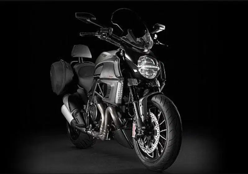Ducati Diavel 1200 Diavel 1200 Strada (2010 - 14) (4)