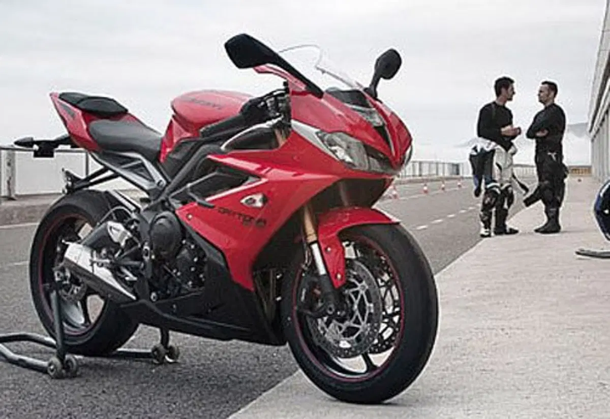Triumph Daytona 675 Daytona 675 R ABS (2009 - 16) (5)