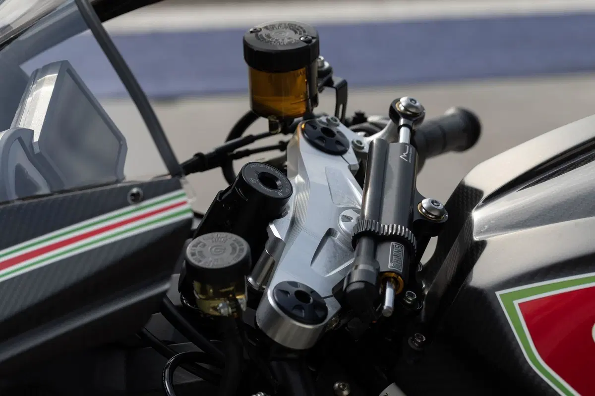 Bimota TESI H2 - KB4 distinguersi è il loro forte (5)