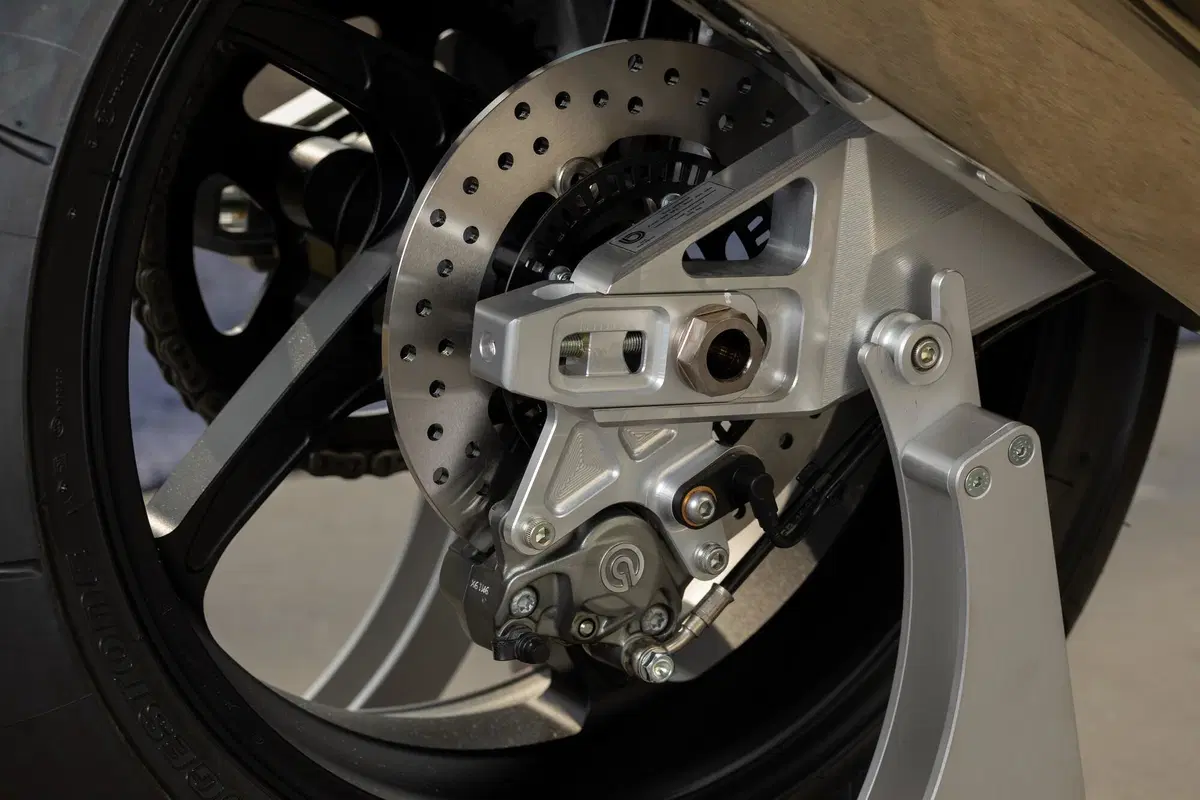 Bimota TESI H2 - KB4 distinguersi è il loro forte (9)