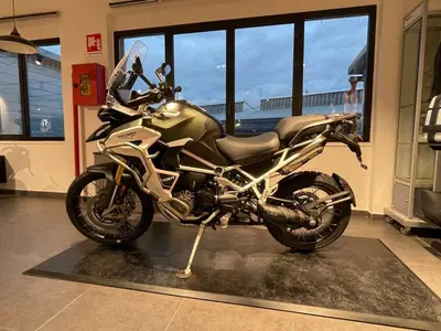 Triumph Tiger 1200 Rally Explorer (2022 - 23) nuova