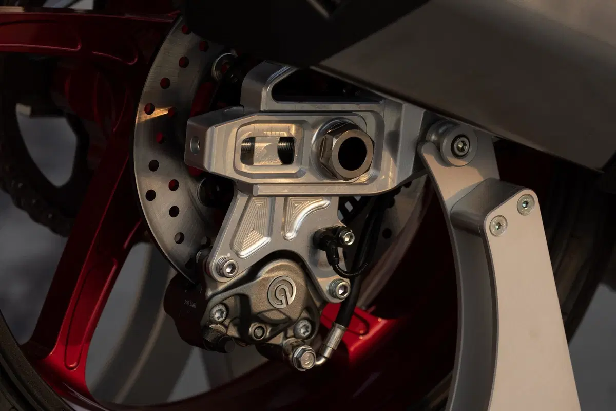 Bimota TESI H2 - KB4 distinguersi è il loro forte (6)
